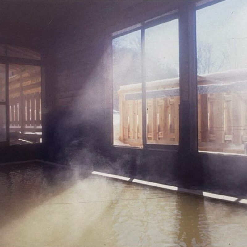 大釜温泉（昭和60年代～平成初期） 大釜温泉の内風呂。